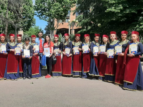 garnan-meghedi-paratony-tiflisum