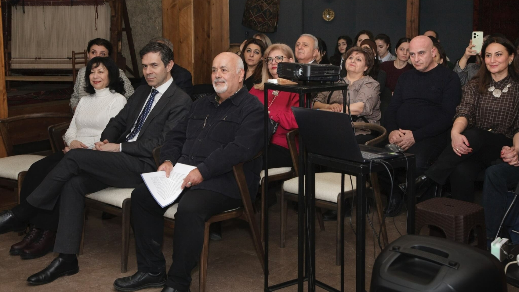 «Երկրի շունչը» ֆիլմի դիտում